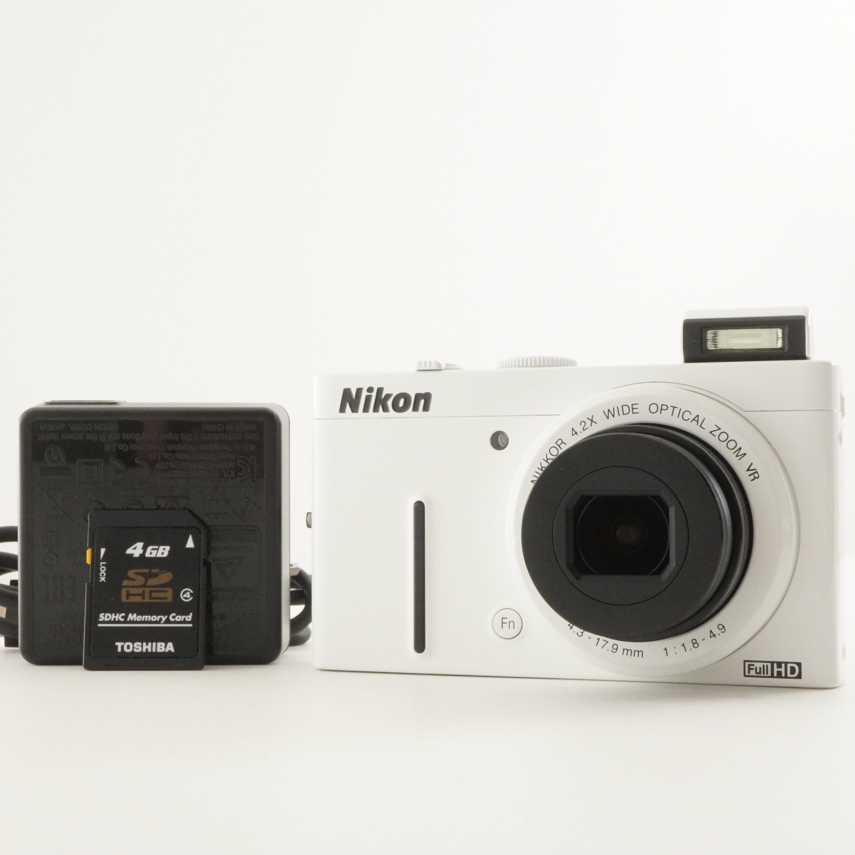 Nikon COOLPIX P310 White  • 4GB SDHC Card Digital Camera from Japan