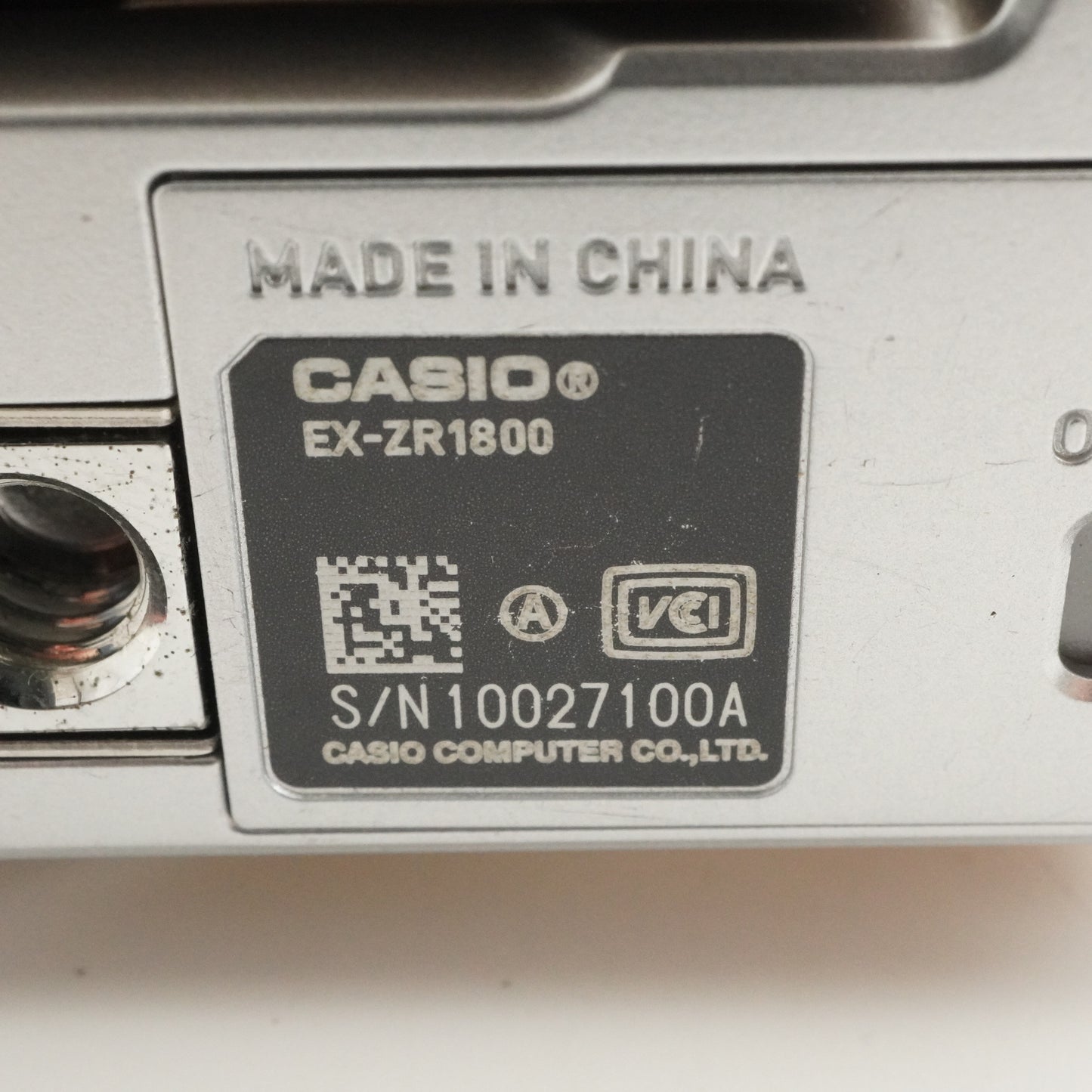 CASIO EXILIM EX-ZR1800 Gold + 4GB SDHC Card Digital Camera from Japan #10774