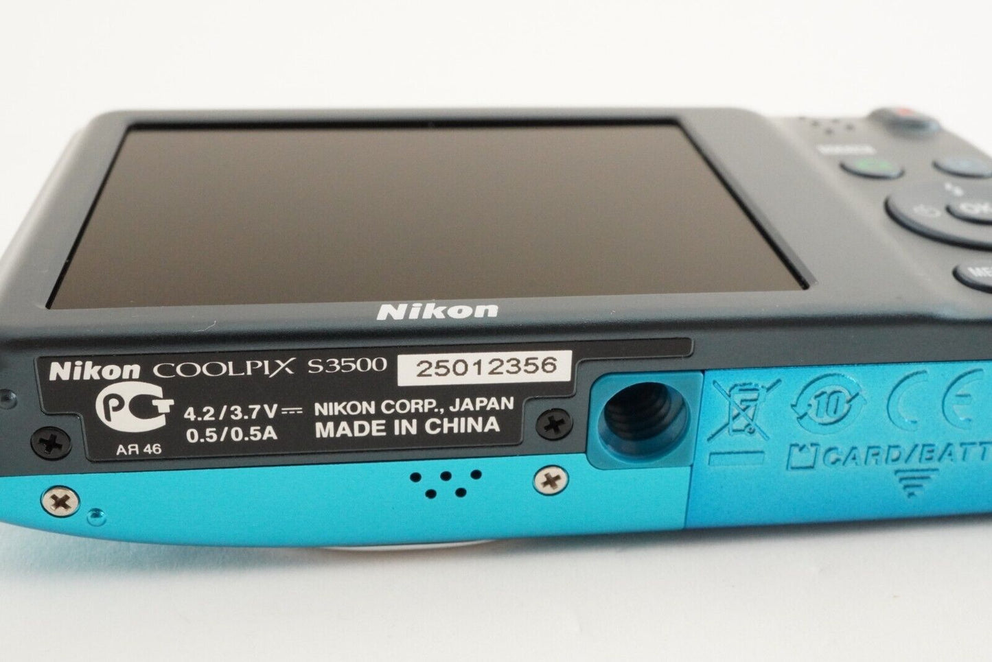 Nikon COOLPIX S3500 Oriental Blue & 4GB SDHCCard Digital Camera from Japan #0881