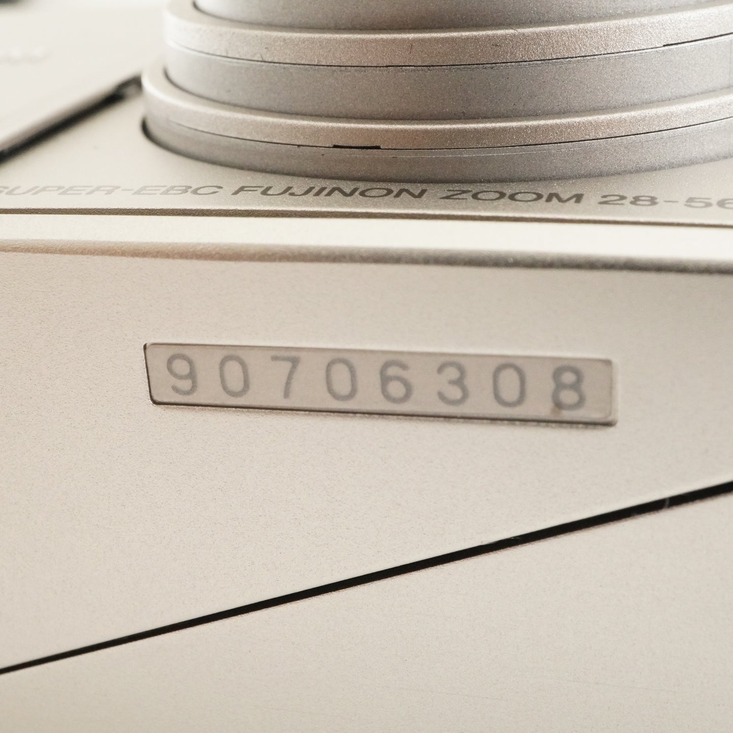 FUJIFILM CARDIA mini TIARA ZOOM Point & Shoot Film Camera from Japan #8123