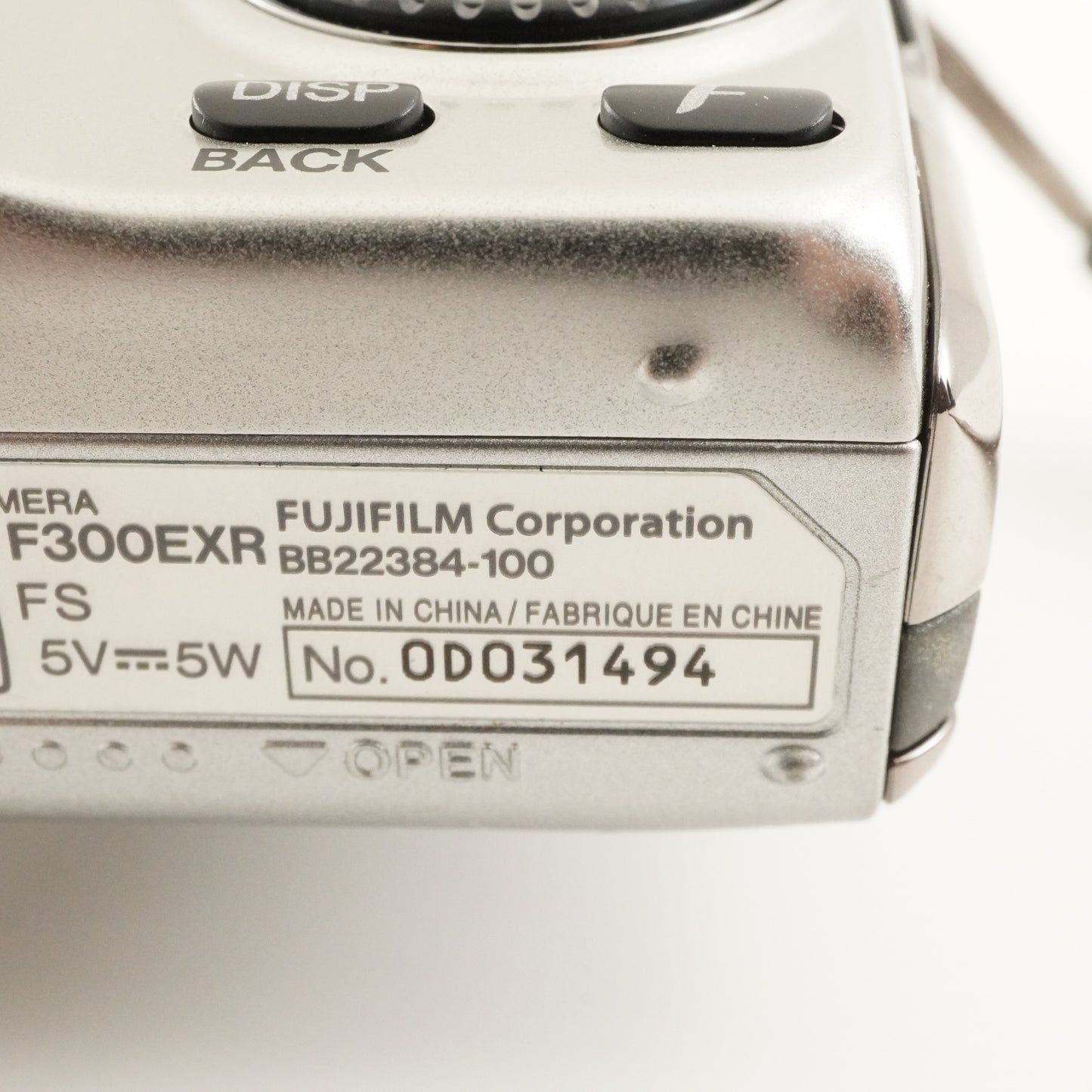 FUJIFILM FinePix F300 EXR Silver + 4GB SDHC Card Digital Camera from Japan #8560