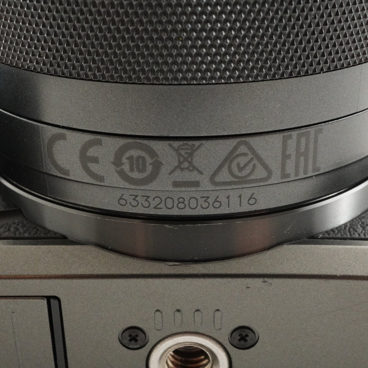 Canon EOS M5 Black + EF-M 15-45mm IS STM + 8GB SDHC Card from Japan #9010