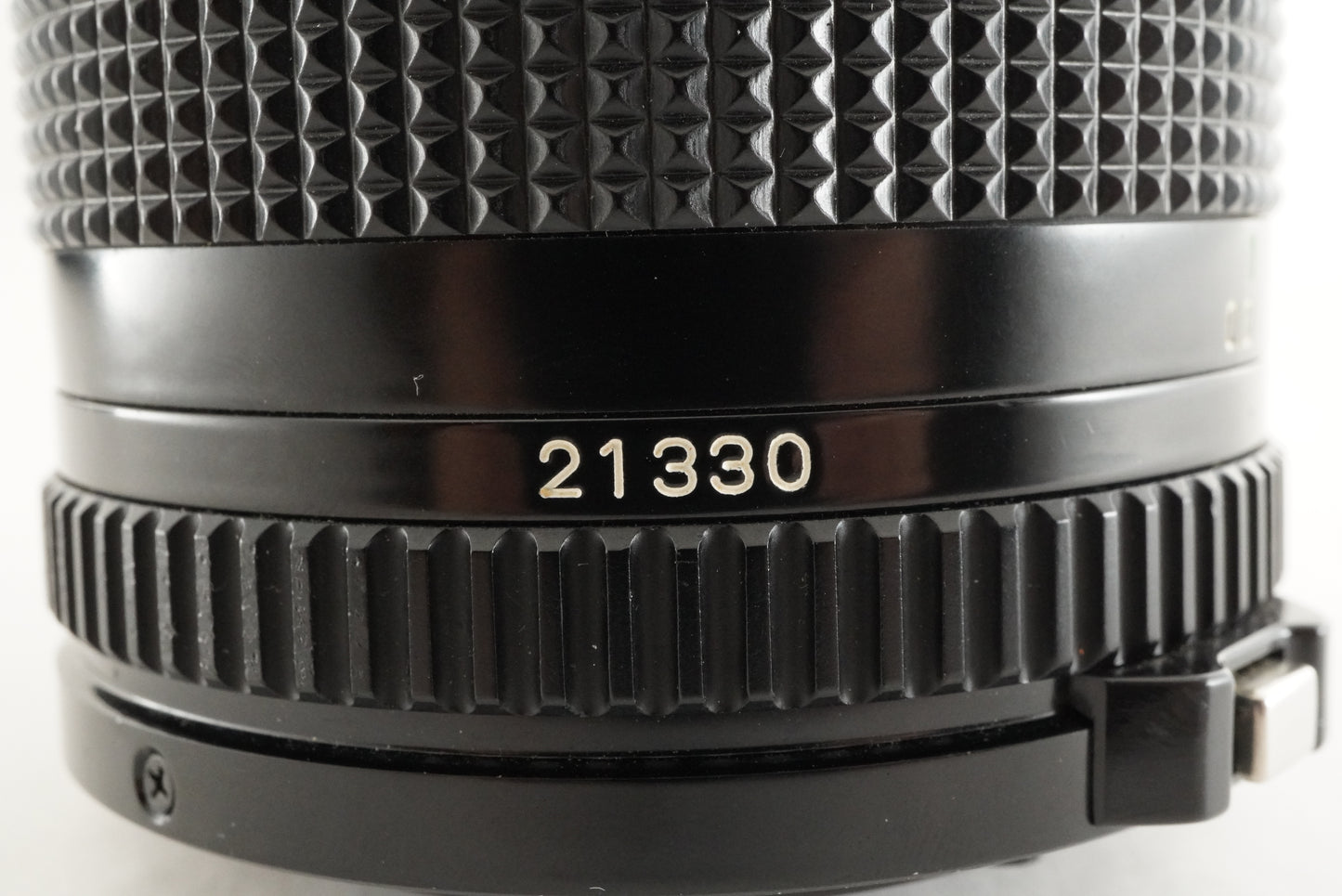 Canon NEW FD 28mm F2.8 MF Wide Angle Lens from Japan #1690