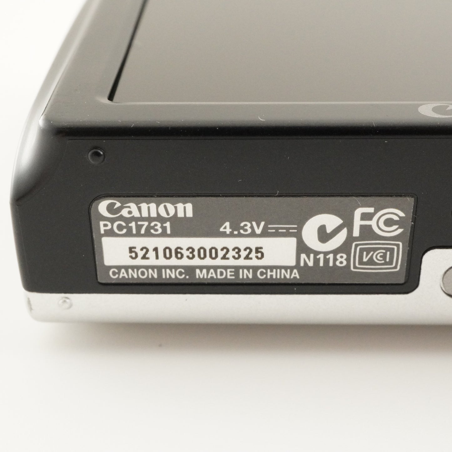 Canon PowerShot A2400 IS Silver In Box With 4GB SDHC Card from Japan #6960