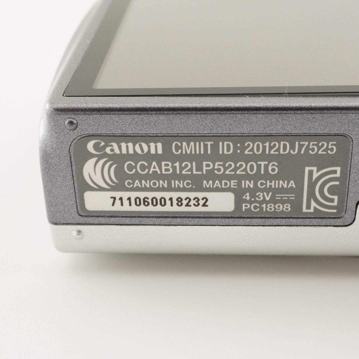 Canon PowerShot A3500 IS Silver + 4GB SDHC Card Digital Camera from Japan #5610