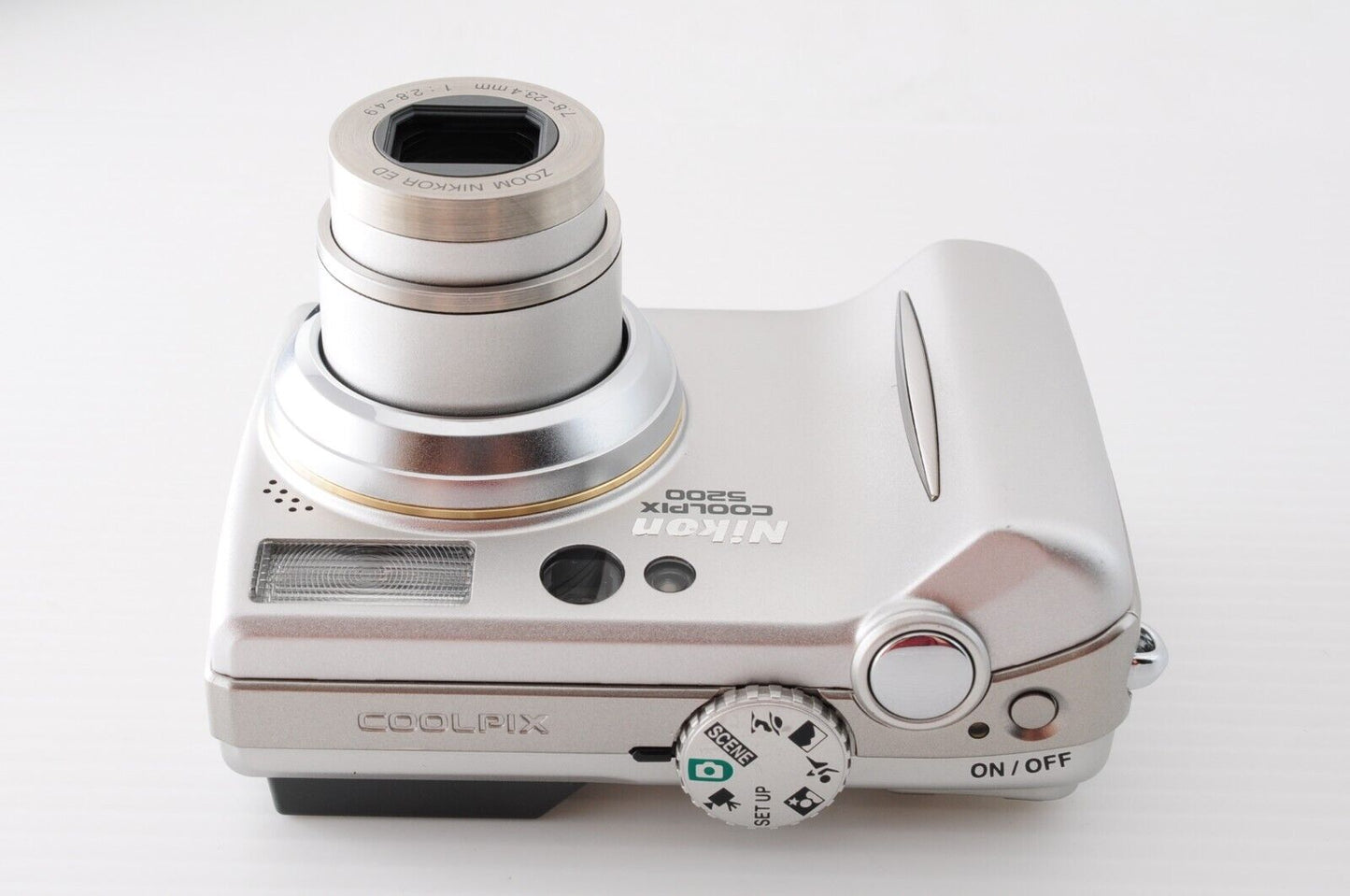 NIKON COOLPIX E5200 Silver  Point & Shoot Digital Camera from Japan #7167