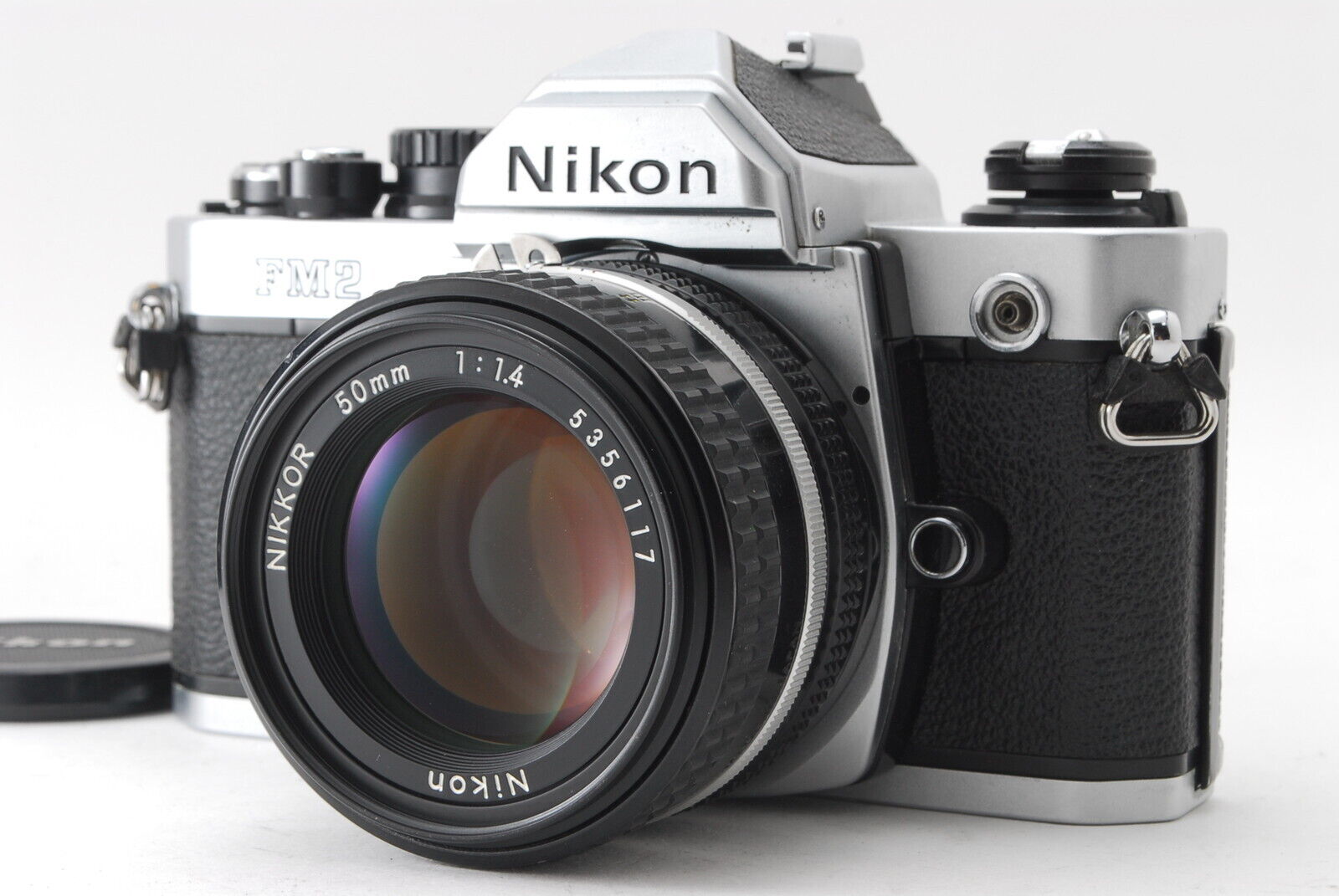 フィルムカメラ　Nikon FE2 50mm レンズ付き購入時はよく検討していただき