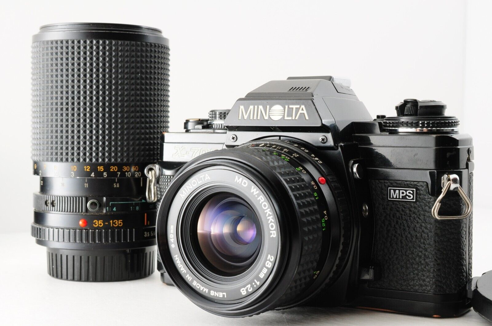 MINOLTA New X-700 + MD W.ROKKOR 28mm F2.8 + MD ZOOM 35-135mm from