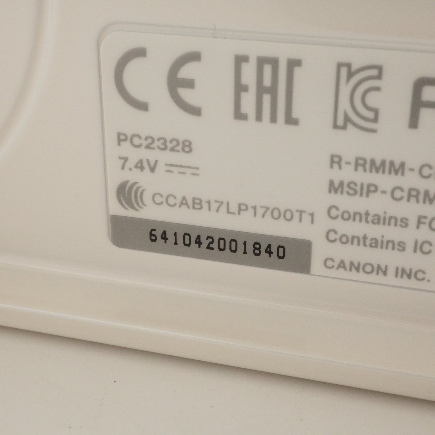 Canon EOS kiss M / M50 White + EF-M 15-45mm  + 16GB SDCard from Japan #10064