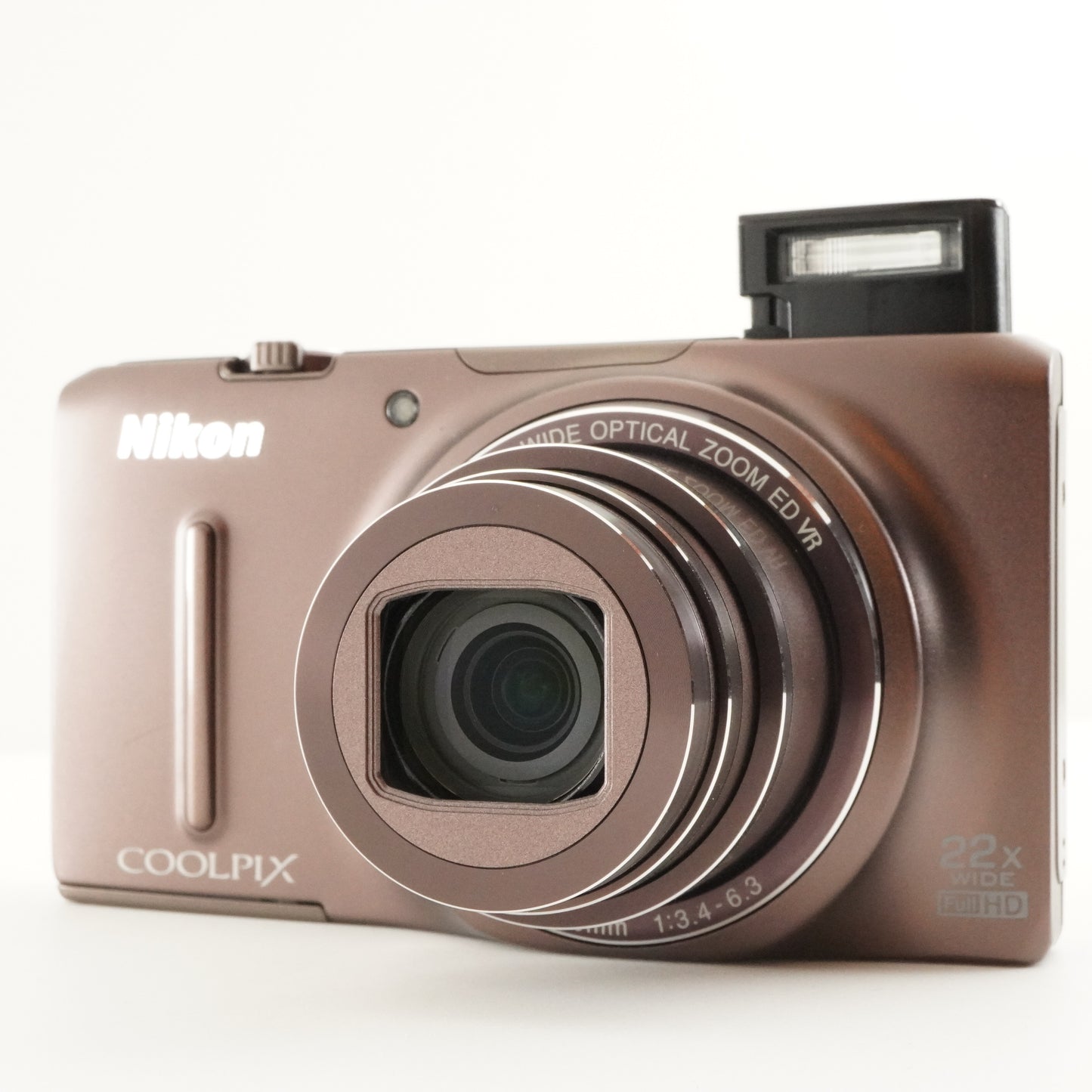 Nikon COOLPIX S9500 Brown With 4GB SDHC Card Digital Camera from Japan #10084