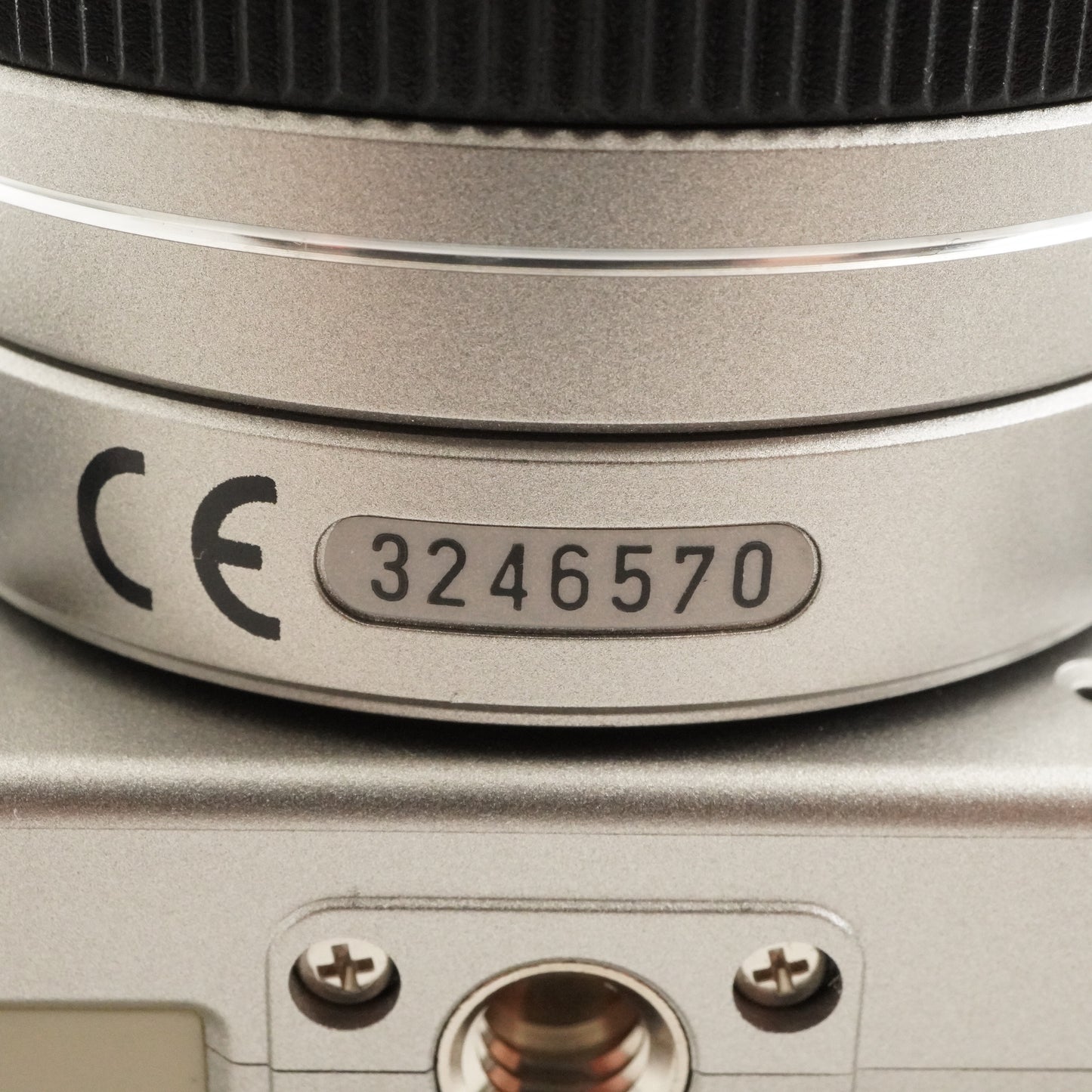 [Only 9 Shots] PENTAX Q10 Silver + 02 smc PENTAX 5-15mm In Box from Japan #10092