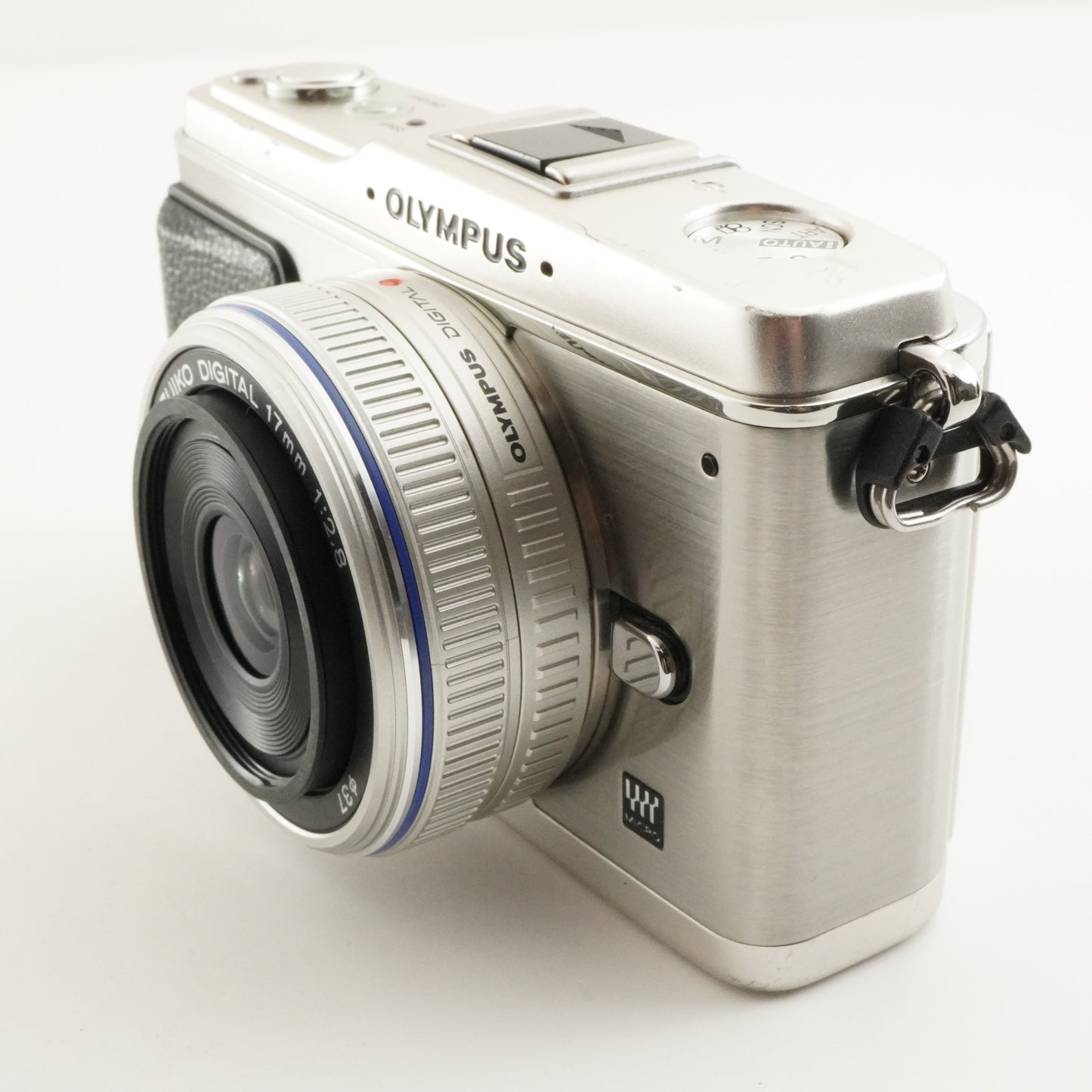 [5,271 Shots] OLYMPUS PEN E-P1 Silver +17mm F2.8 + 4GB SDHC from Japan #10251