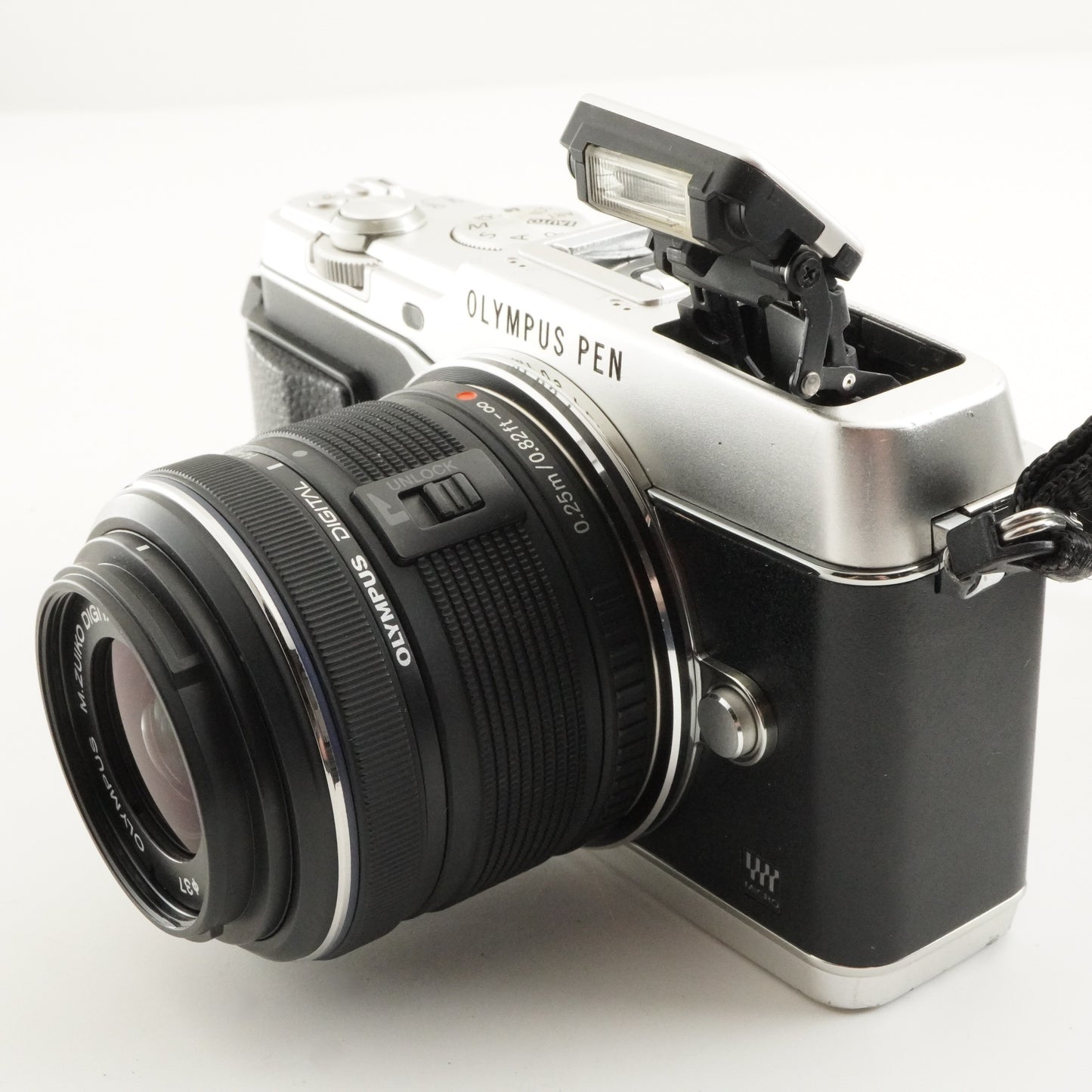[5,142 Shot] OLYMPUS PEN E-P5 Silver + 14-42mm II R + 4GB SDHC from Japan #10253