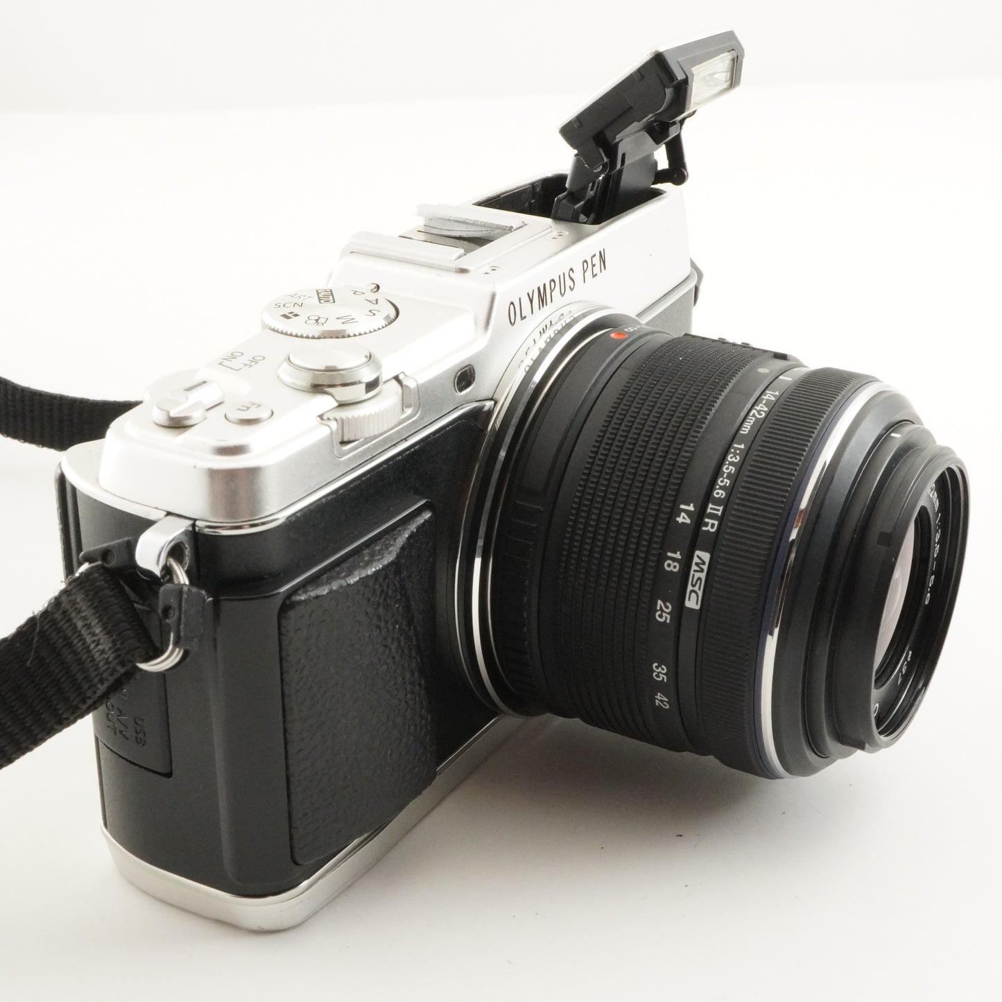 [5,142 Shot] OLYMPUS PEN E-P5 Silver + 14-42mm II R + 4GB SDHC from Japan #10253