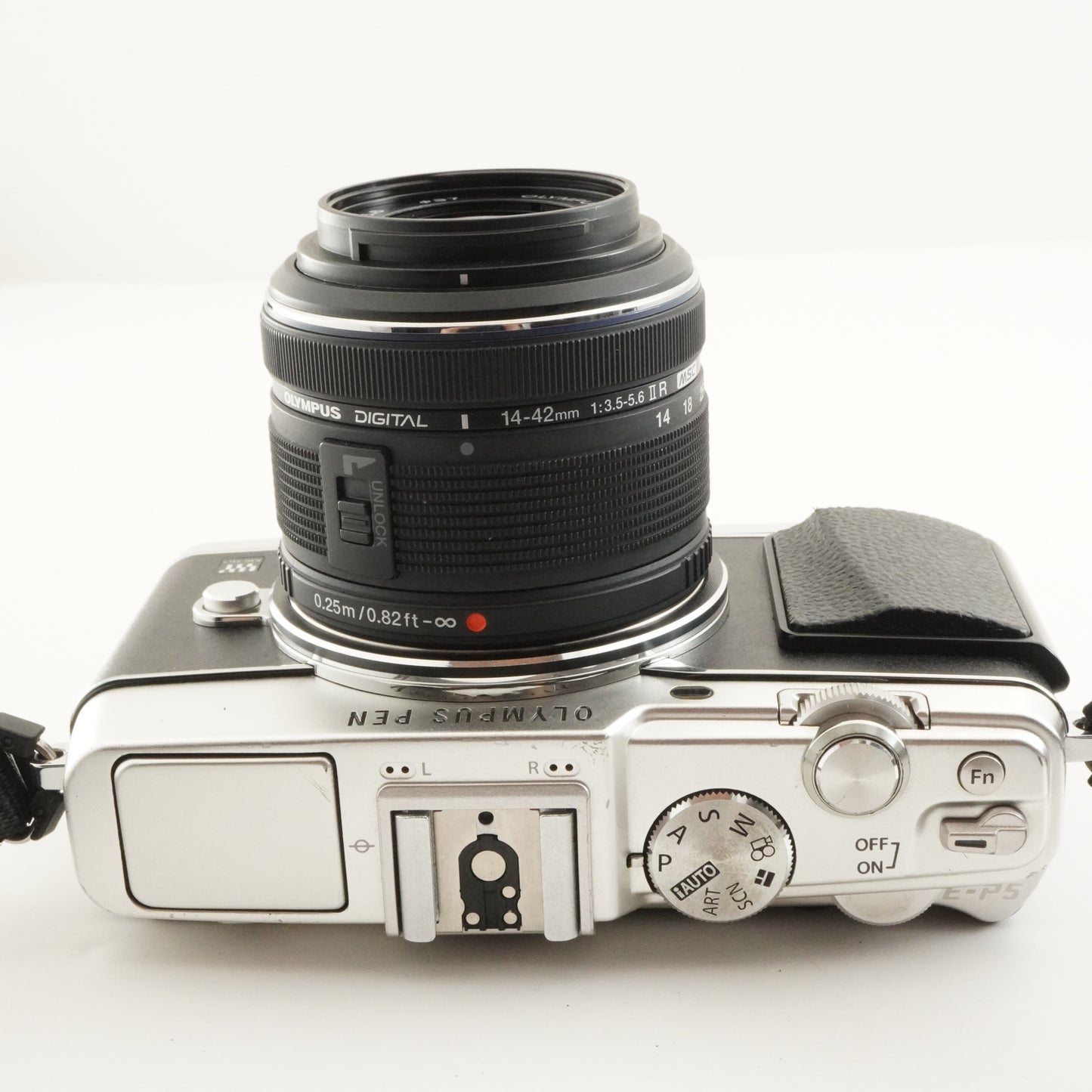 [5,142 Shot] OLYMPUS PEN E-P5 Silver + 14-42mm II R + 4GB SDHC from Japan #10253