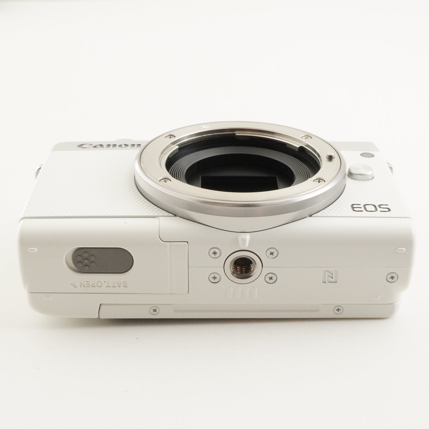 Canon EOS M100 White + EF-M 15-45mm + 55-200mm IS STM In Box from Japan #10256