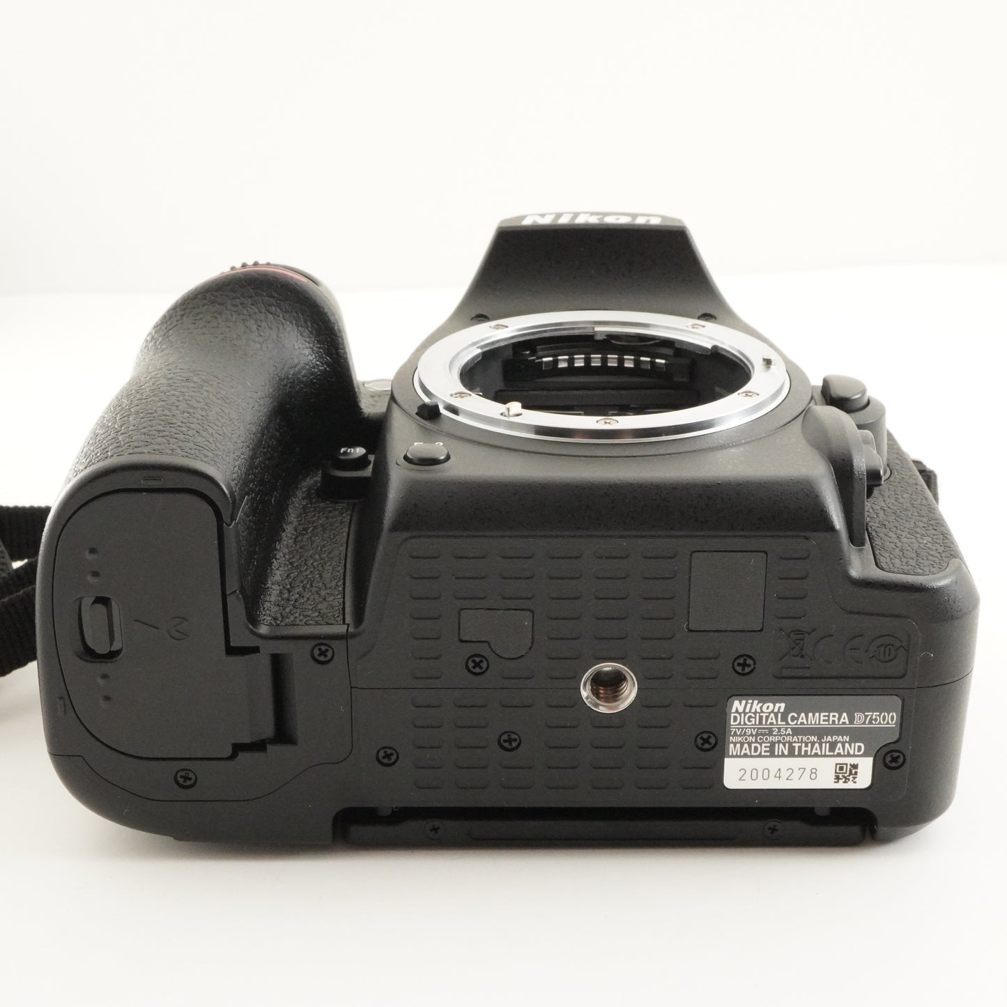 [2,048 Shots] Nikon D7500 In Box DSLR Camera from Japan #10440