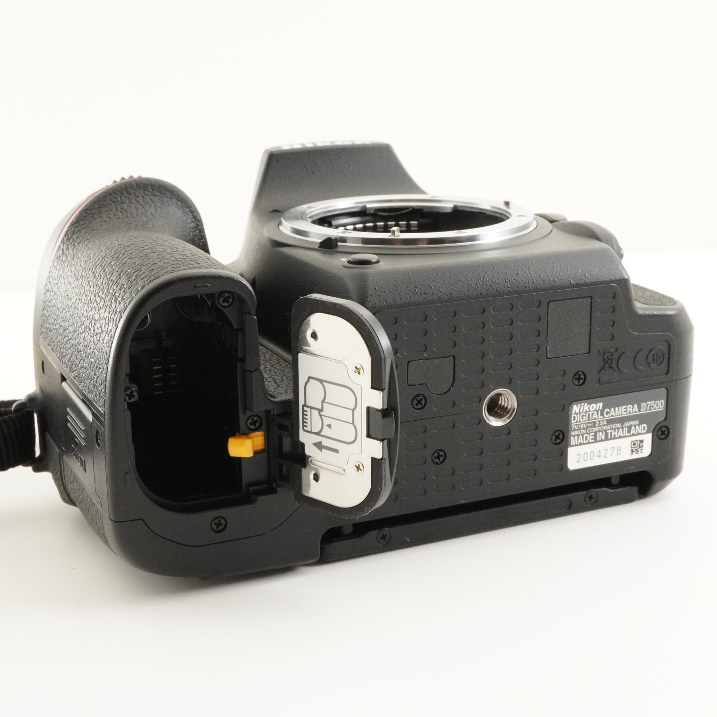 [2,048 Shots] Nikon D7500 In Box DSLR Camera from Japan #10440