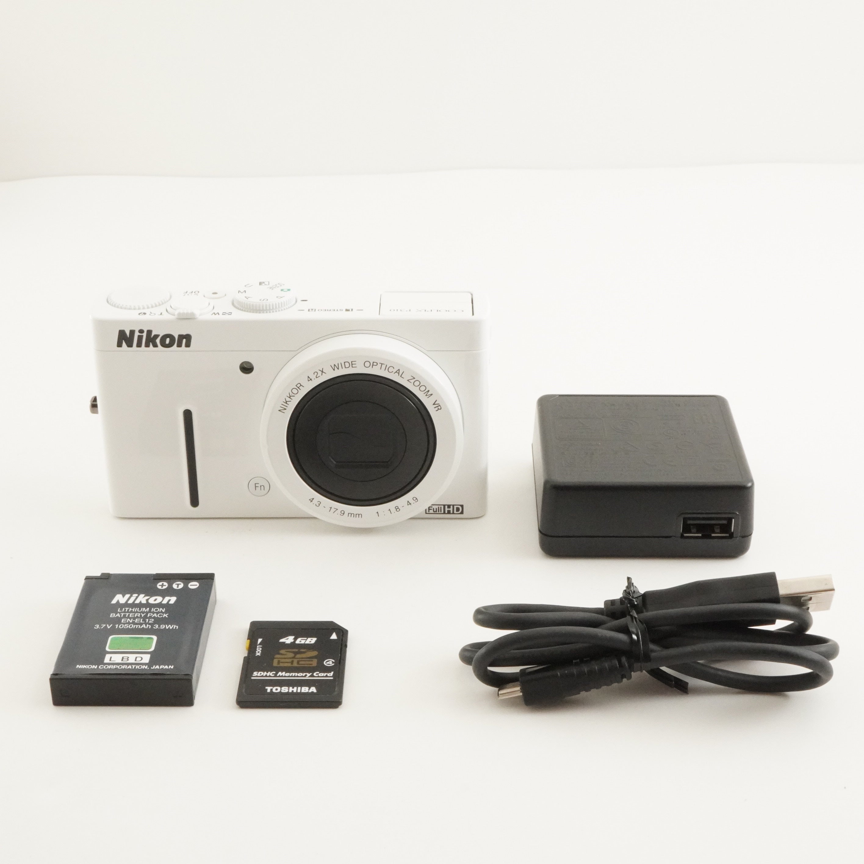 Nikon COOLPIX P310 White  • 4GB SDHC Card Digital Camera from Japan