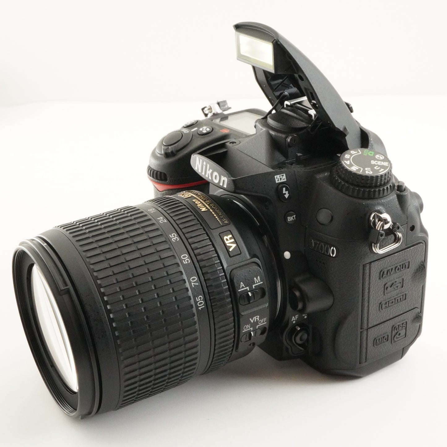 [3,467 Shots] Nikon D7000 In Box + AF-S 18-105mm + 32GB SDCard from Japan #10508