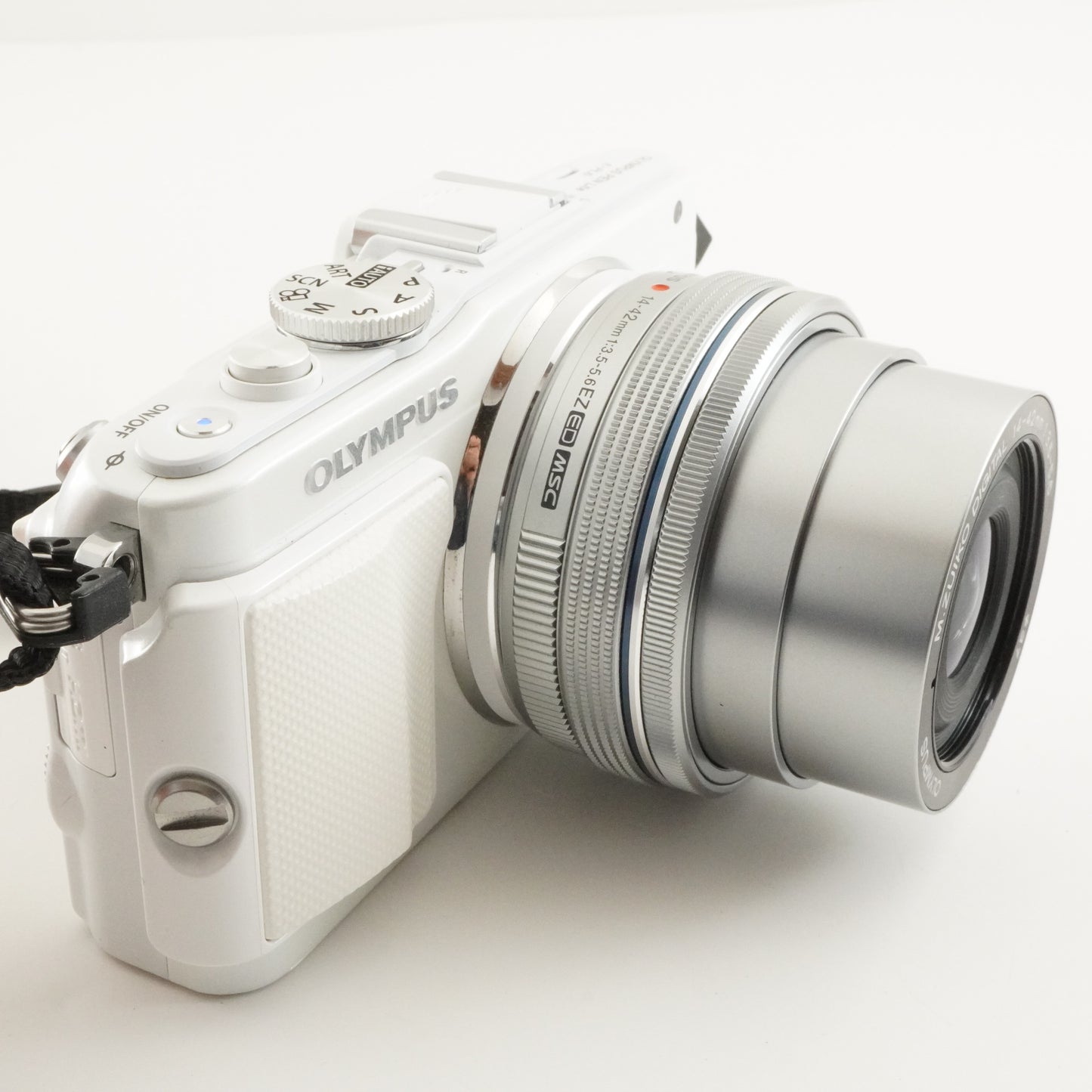 [1,709 Shots] OLYMPUS PEN E-PL6 White +14-42 EZ +40-150 In Box from Japan #10779