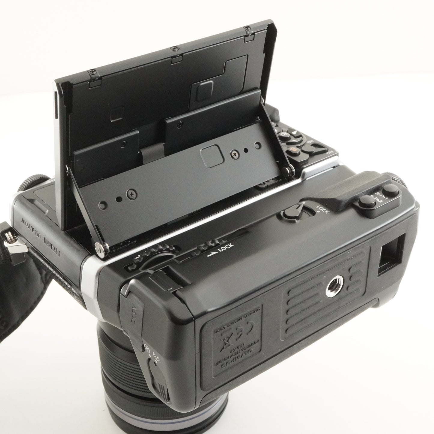 [12,183 Shots] OLYMPUS OM-D E-M5 Silver +12-50mm +Accessories from Japan #10810