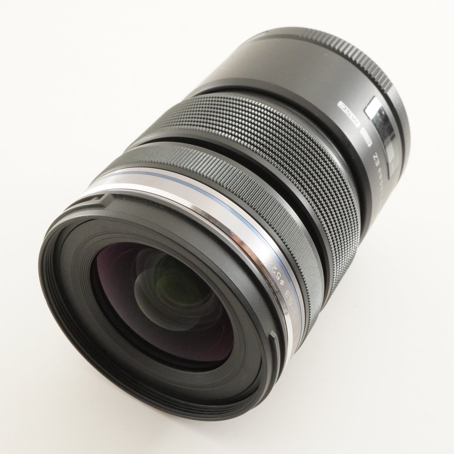 [7,861 Shots] OLYMPUS OM-D E-M5 Silver +12-50mm +4GB SDHC Card from Japan #10902