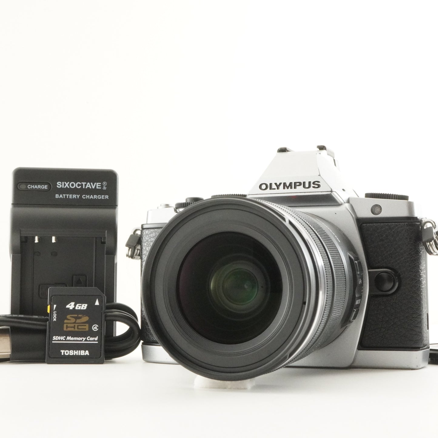 [7,861 Shots] OLYMPUS OM-D E-M5 Silver +12-50mm +4GB SDHC Card from Japan #10902