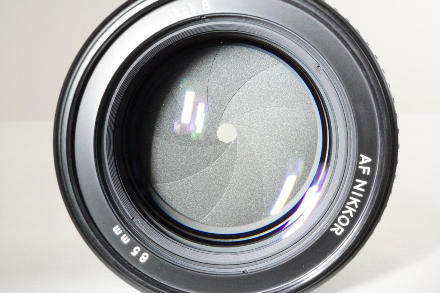 Nikon AF NIKKOR 85mm F1.8 AF Portrait Lens from Japan #1083