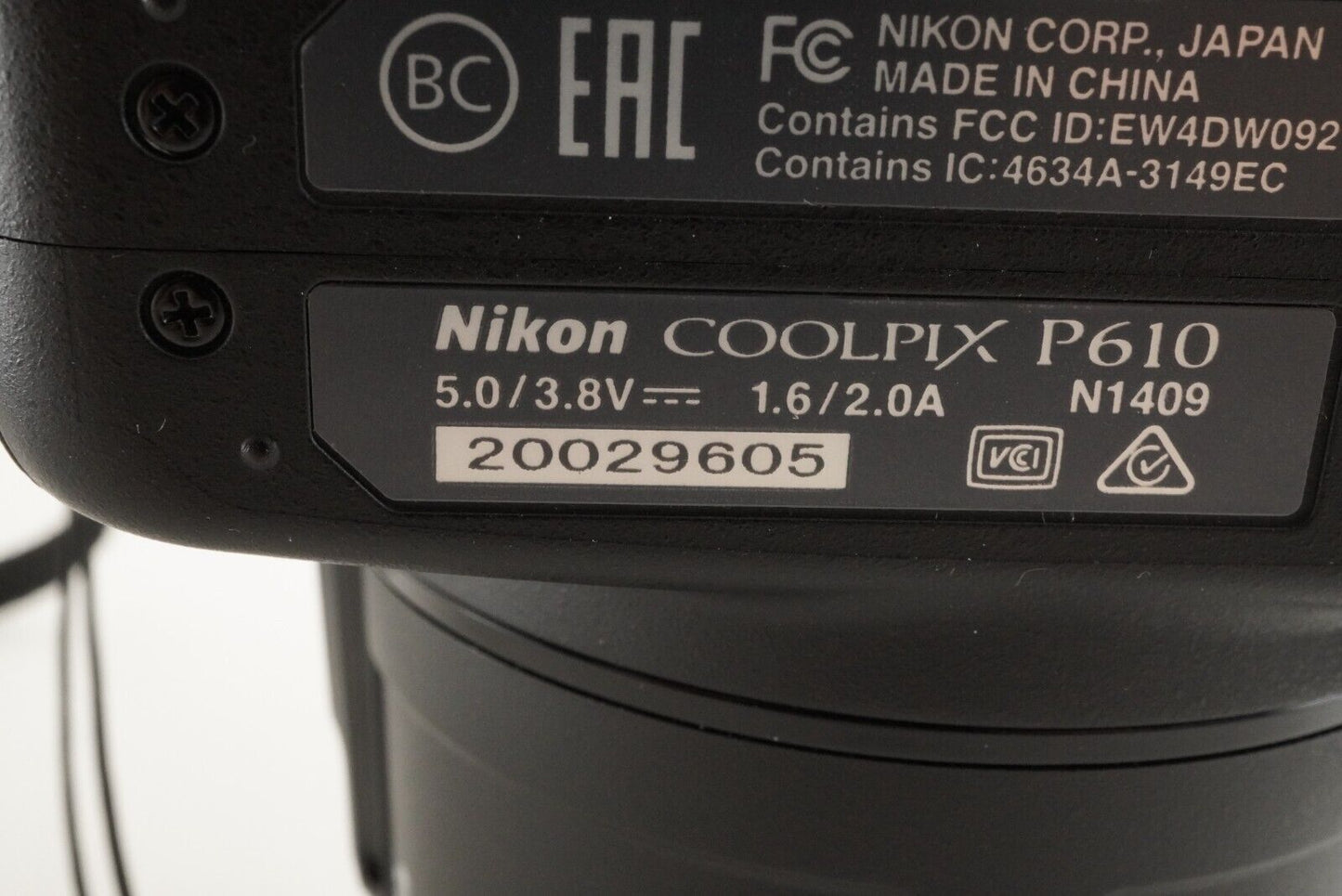 Nikon COOLPIX P610 Black & Case & 4GB SDHC Card Digital Camera from Japan #0335