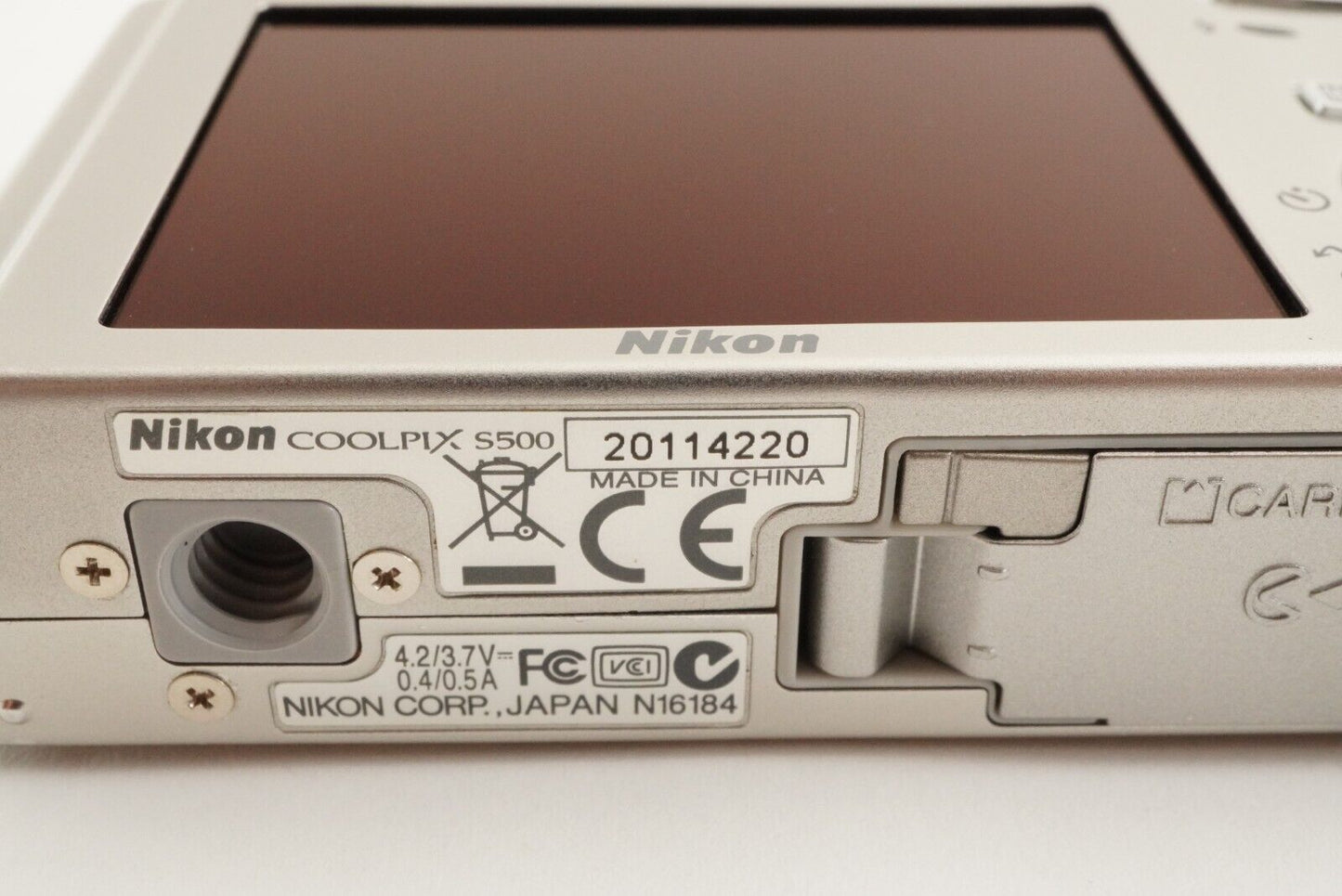 Nikon COOLPIX S500 Silver With 2GB SDHC Card Digital Camera from Japan #1074