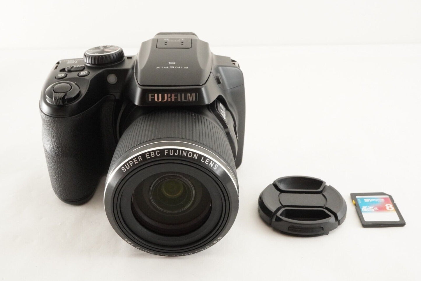 FUJIFILM FINEPIX S8400 With 8GB SDHC Card Digital Camera from Japan #0500