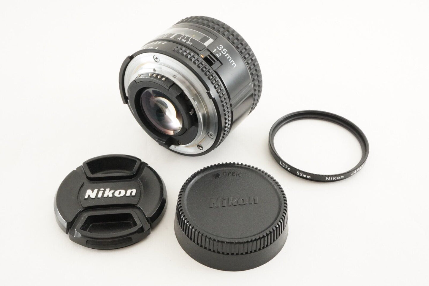 Nikon AF NIKKOR 35mm F2 AF Wide Angle Lens from Japan #1327