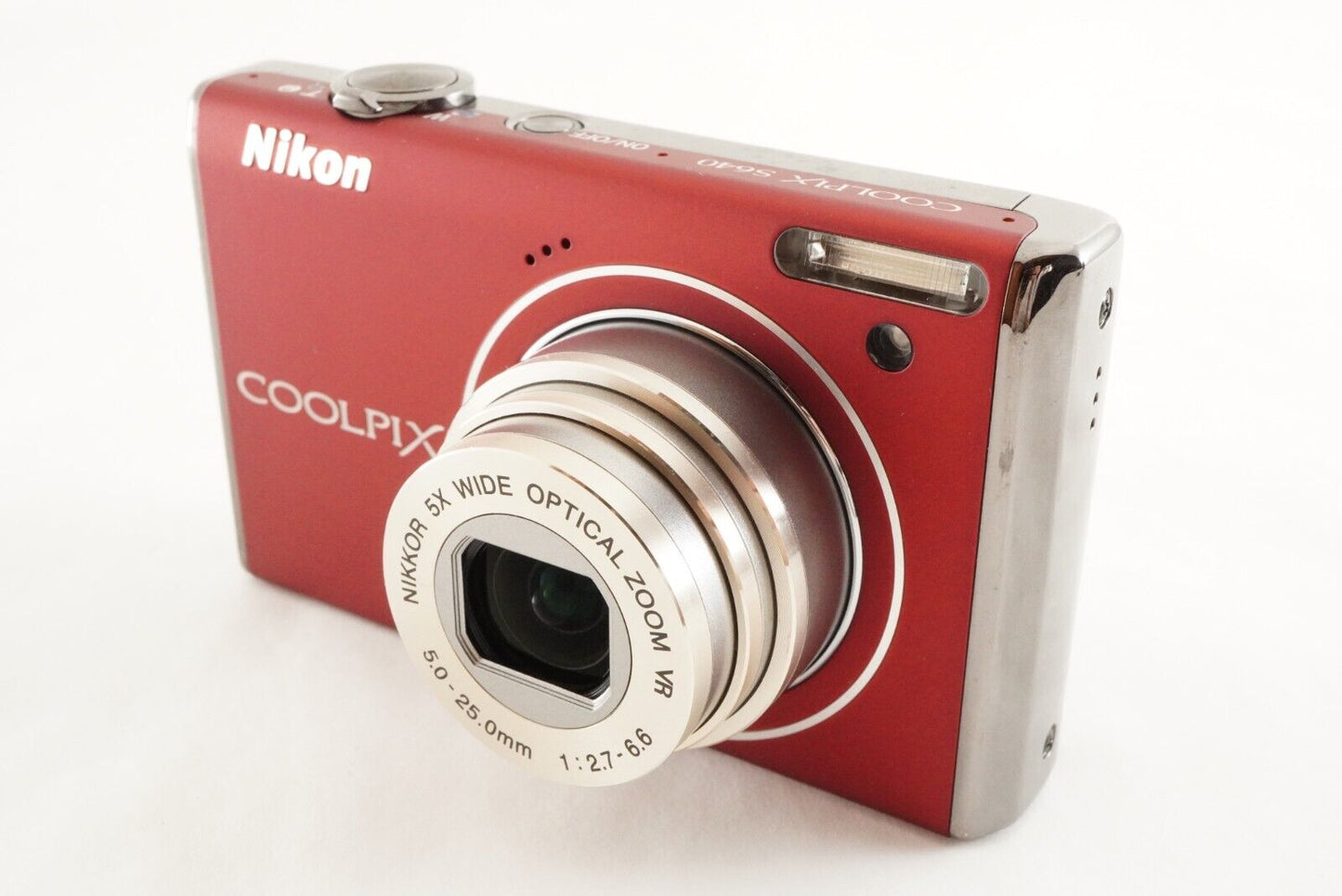 Nikon COOLPIX S640 Red With 4GB SDHC Card Digital Camera from Japan #0705