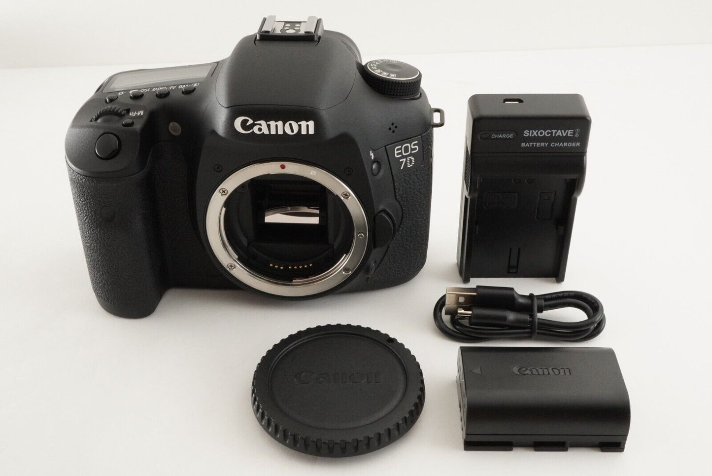 [Shutter Count:Less than 2,000] Canon EOS 7D DSLR Camera from Japan #9258