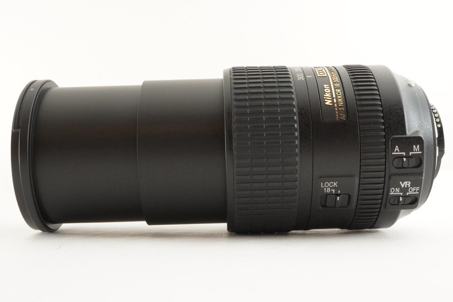 Nikon AF-S DX NIKKOR 18-300mm F3.5-6.3G ED VR AF ZOOM Lens from Japan #1115