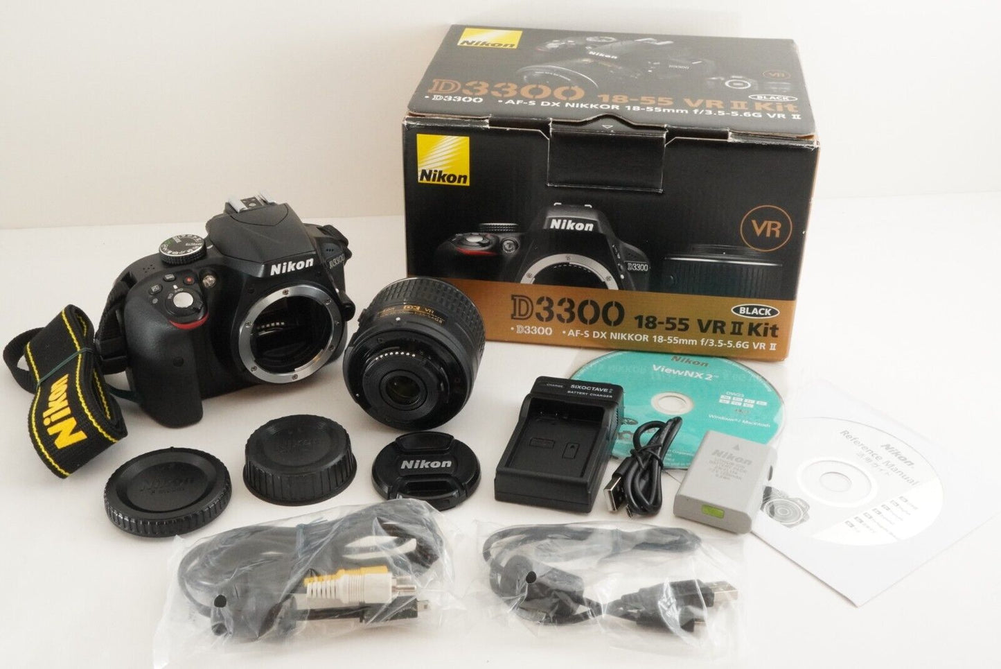 [S/C 3,737] Nikon D3300 + AF-S 18-55mm F3.5-5.6G II VR In Box from Japan #1542