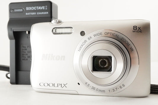 Nikon COOLPIX S3700 Silver With 4GB SDHC Card Digital Camera from Japan #0010