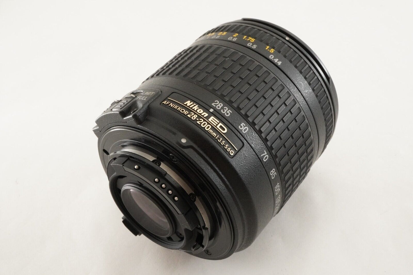 Nikon AF NIKKOR ED 28-200mm F3.5-5.6 G AF ZOOM Lens from Japan #9686