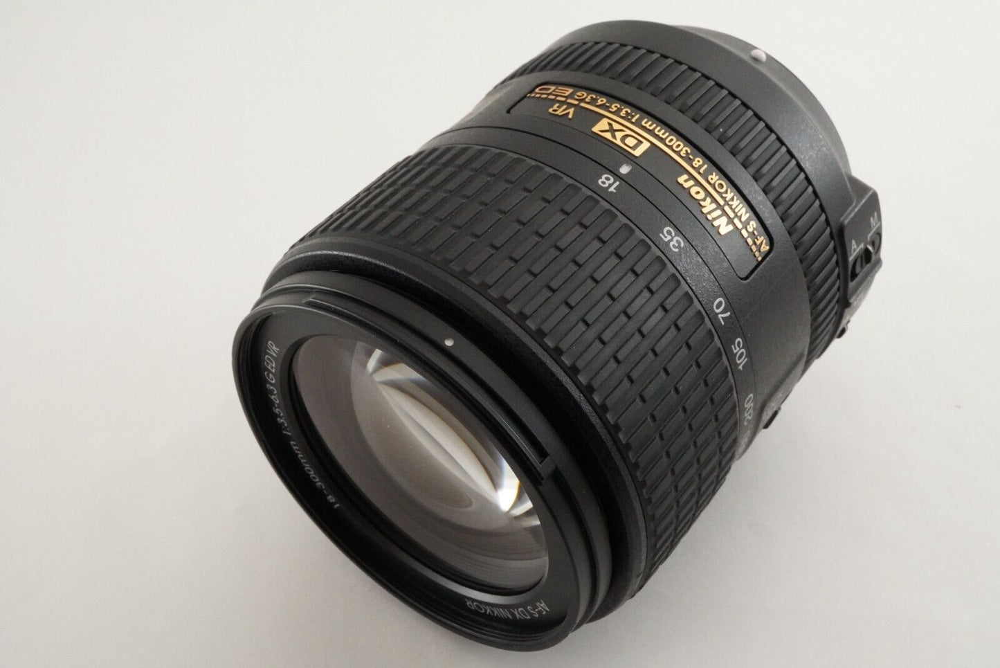 NIKON AF-S DX NIKKOR 18-300mm F3.5-6.3 G ED VR In Box AF Lens from Japan #8550