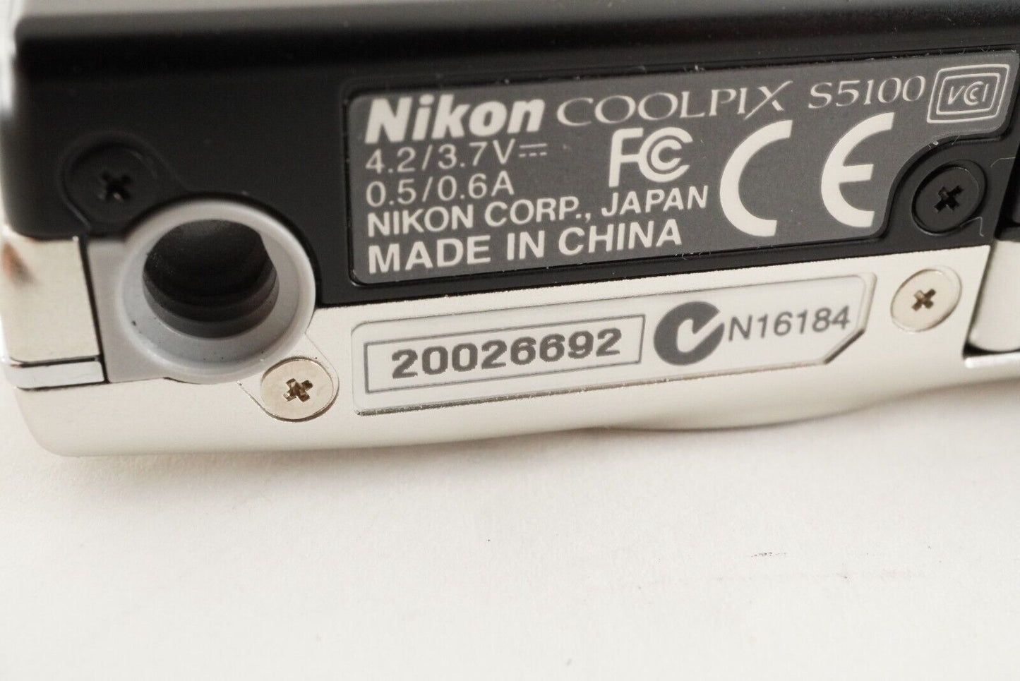 Nikon COOLPIX S5100 Silver InBox & 4GB SDHC Card Digital Camera from Japan #0306