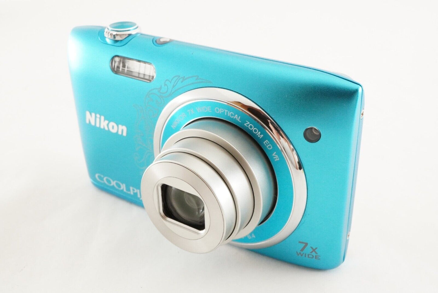 Nikon COOLPIX S3500 Blue In Box & 4GB SDHC Card Digital Camera from Japan #9208