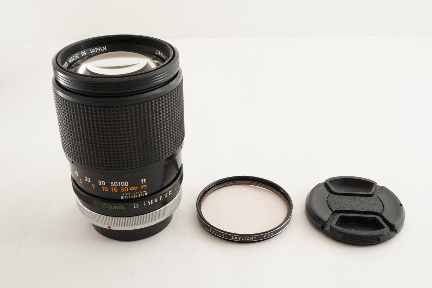 Canon FD 135mm F2.5 MF Telephoto Lens from Japan #9658