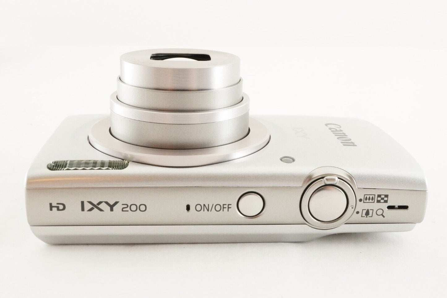 Canon IXY 200 Silver With 4GB SDHC Card Compact Digital Camera from Japan #0836