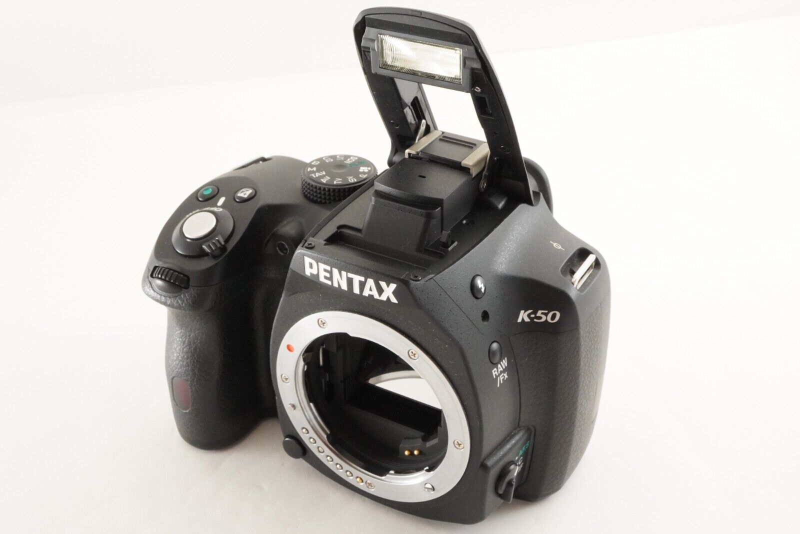 S/C 5,741] PENTAX K-50 Black + SMC PENTAX-DA 18-135mm F3.5