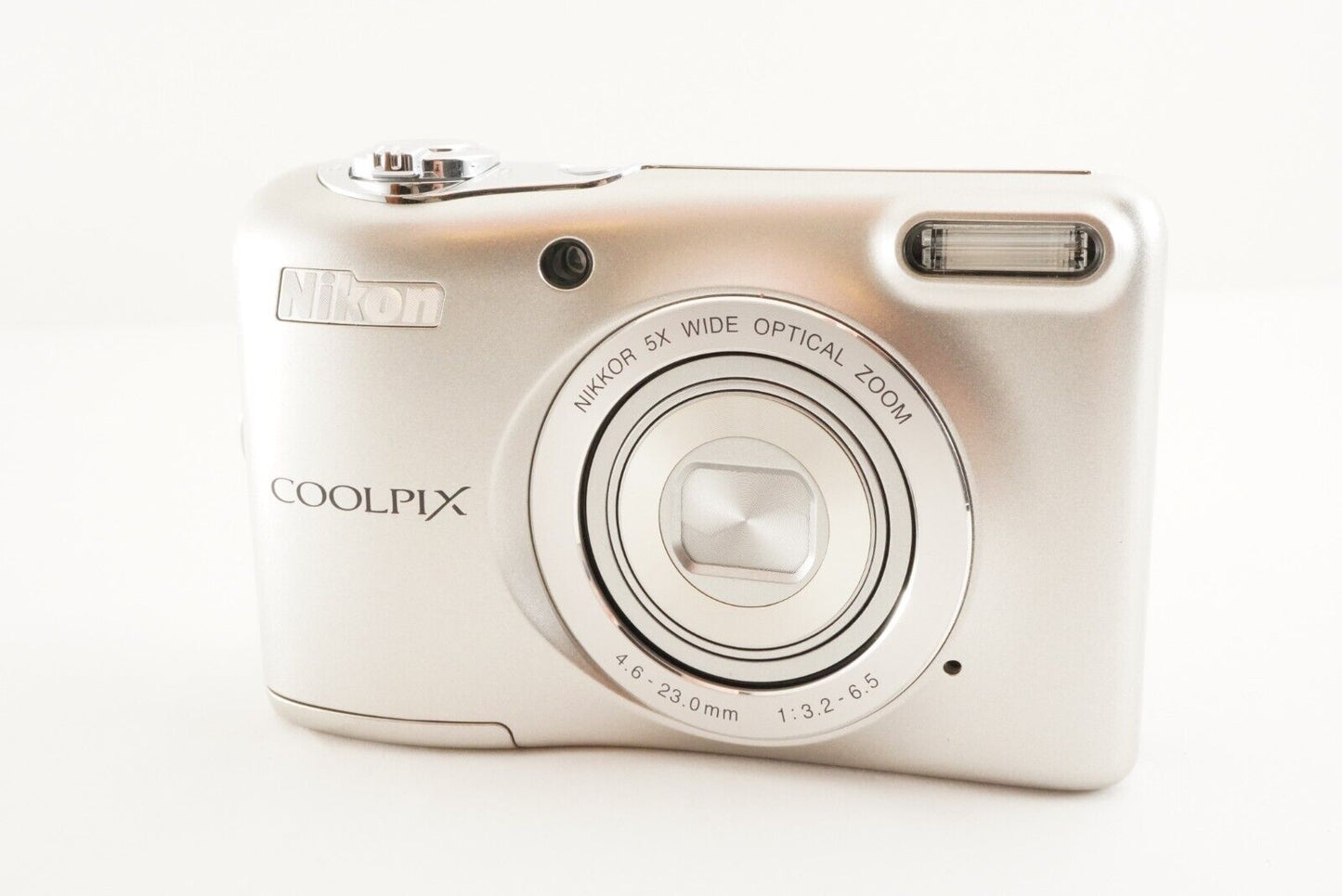 Nikon COOLPIX L30 Silver With 2GB SD Card Digital Camera from Japan #1549