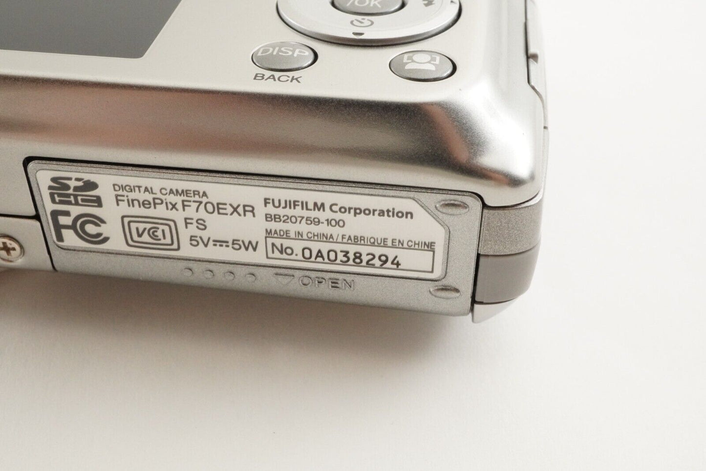 FUJIFILM FinePix F70 EXR Silver In Box With 4GB SDHC Card from Japan #1466