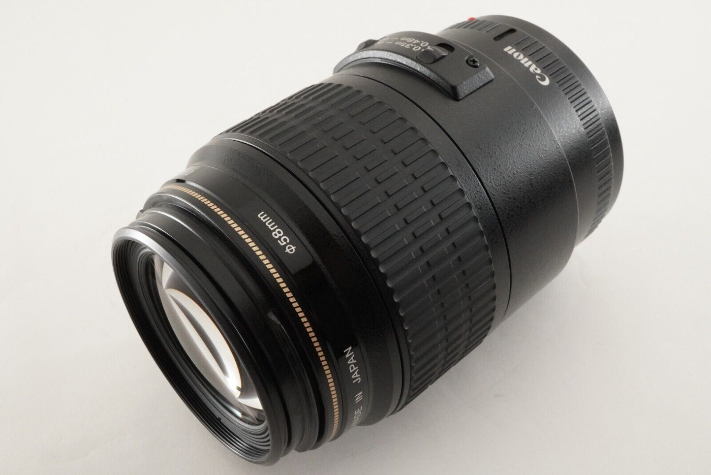 CANON MACRO EF 100mm F2.8 USM AF MACRO Lens from Japan #7845