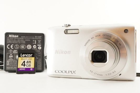 Nikon COOLPIX S3300 Silver With 4GB SDHC Card Digital Camera from Japan #1076