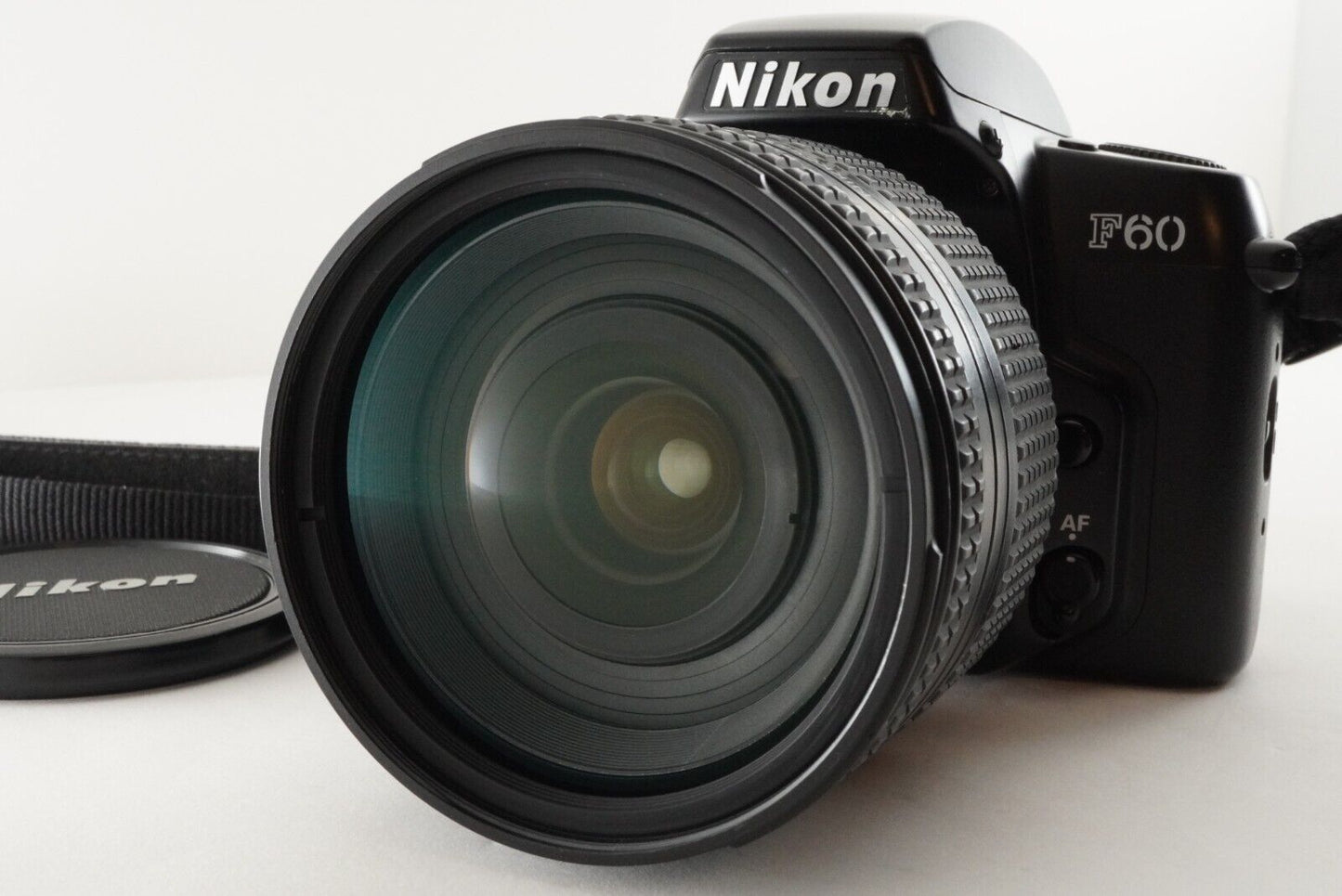 NIKON F60 + AF NIKKOR 24-120mm F3.5-5.6 D SLR 35mm Film Camera from Japan #8552